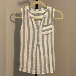 Market & Spruce White and Navy Striped Sleeveless Tank Size Small